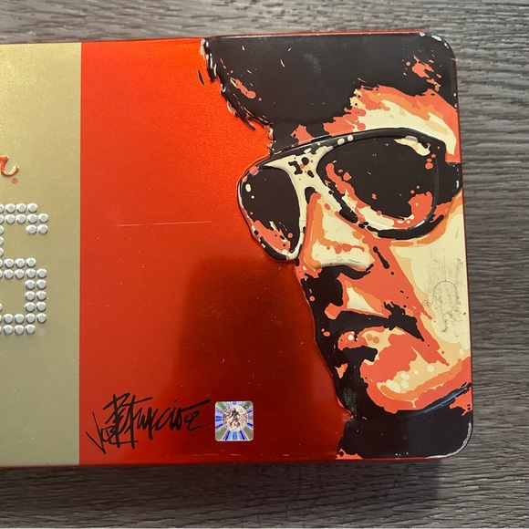 🆓FREE with PURCHASE🆓 2001 Elvis Presley Russell Stover Collectible Tin - Picture 3 of 7